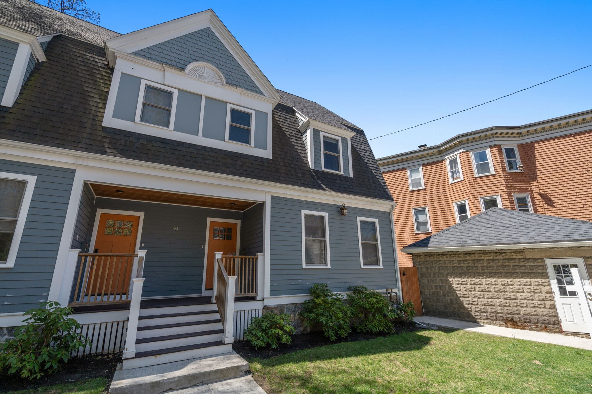 Green building image